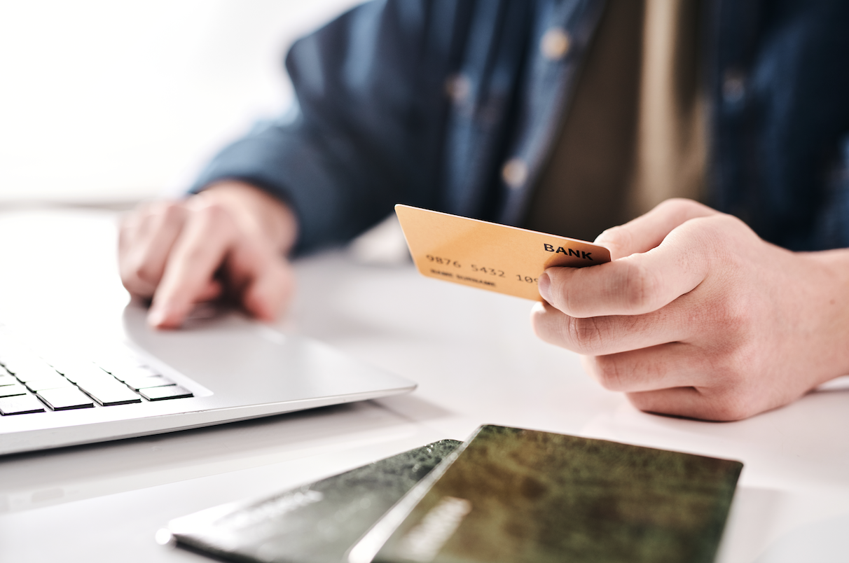 Payment Gateway vs. Merchant Account